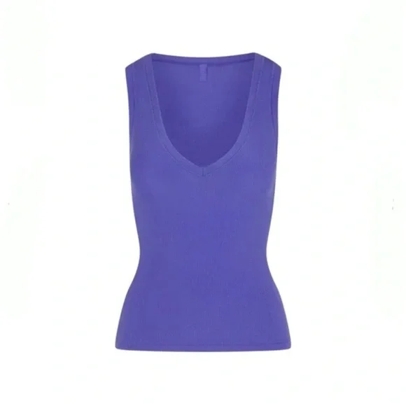 Only tried on soft lounge set with fold down pants. Top is no longer sold RARE - Picture 13 of 13